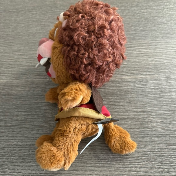 Disney Pixar Onward Manticore Mascot Plush 11”’ stuffed animal - Picture 9 of 9